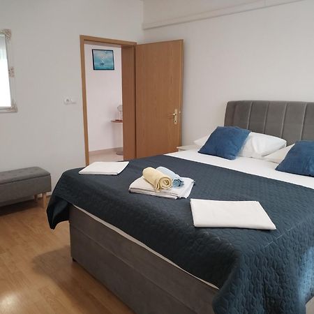 Family Friendly Apartments With A Swimming Pool Supetarska Draga - Donja, Rab - 2019 Экстерьер фото