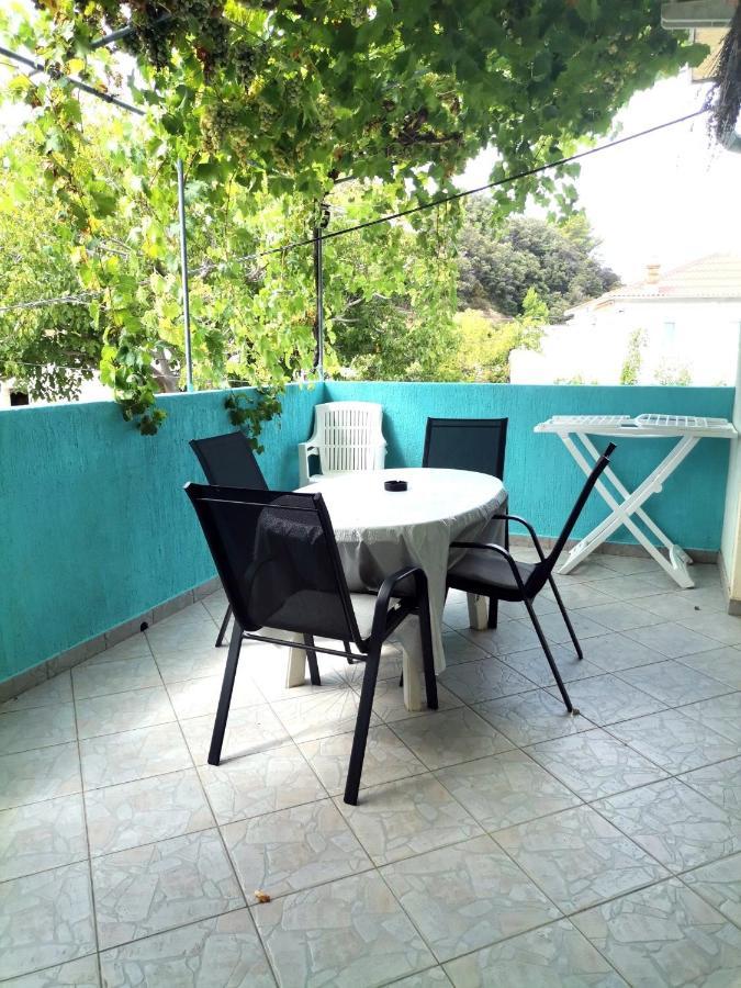 Family Friendly Apartments With A Swimming Pool Supetarska Draga - Donja, Rab - 2019 Экстерьер фото